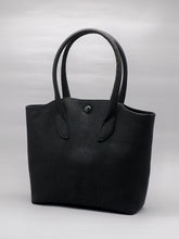 画像をギャラリービューアに読み込む, 【2026 TEST SAMPLE】MK-02 GS-D-M　Tote Bag［M］馬ヌメ極厚本シュリンク  -片面鬣＋ダール 仕様-