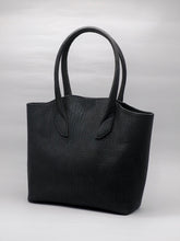 画像をギャラリービューアに読み込む, 【2026 TEST SAMPLE】MK-02 GS-D-M　Tote Bag［M］馬ヌメ極厚本シュリンク  -片面鬣＋ダール 仕様-