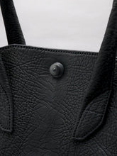画像をギャラリービューアに読み込む, 【2026 TEST SAMPLE】MK-02 GS-D-M　Tote Bag［M］馬ヌメ極厚本シュリンク  -片面鬣＋ダール 仕様-