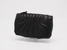 Load image into Gallery viewer, 【2026 TEST SAMPLE】RY-22 GB　MORAY Middle Wallet  -GB仕様-（BLACK）