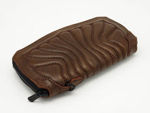 Load image into Gallery viewer, 【2026 TEST SAMPLE】RY-11 GB　MORAY Round Fastener Wallet  -GB仕様-（BROWN）