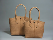 画像をギャラリービューアに読み込む, MK-02 GS　TOTE BAG［M］ 馬ヌメ極厚シュリンク TAN